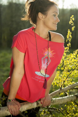 bluzka do jogi T-shirt asana summer inhale malinova
