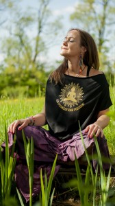 T-Shirt ASANA SUMMER BE PRESENT BLACK